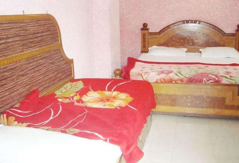 هتل Moti Mahal