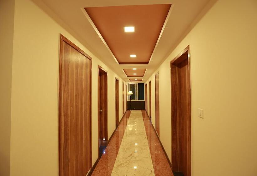 هتل Silicon Inn