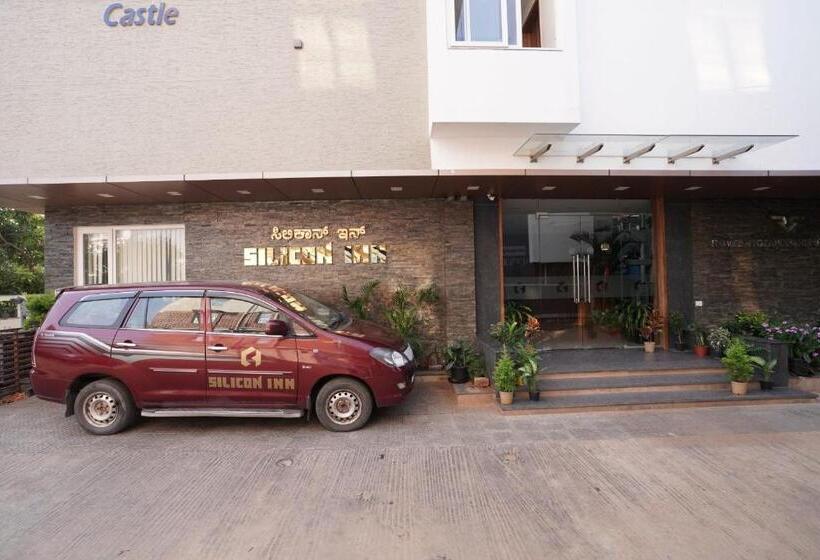 هتل Silicon Inn