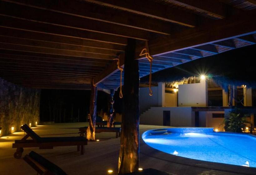 فندق Zazil Retreat