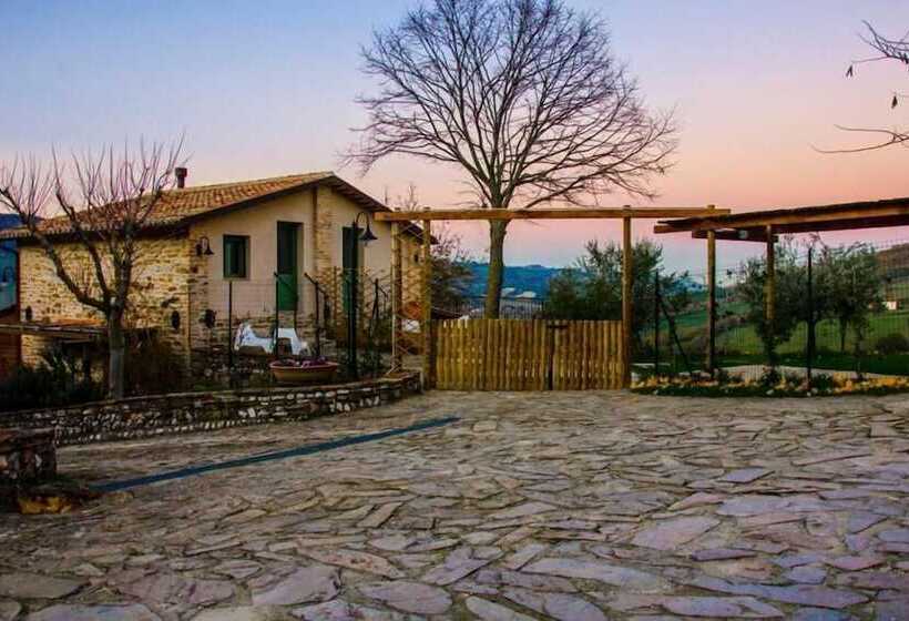 Le Voltarelle Bed & Breakfast