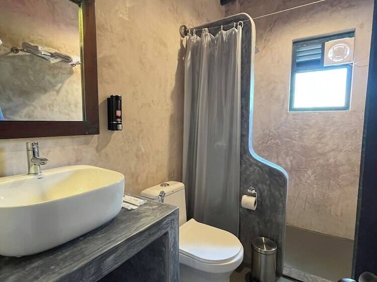 استراحتگاه Tattvam On The Beach   Retreat And Spa