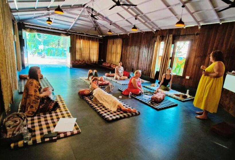استراحتگاه Tattvam On The Beach   Retreat And Spa