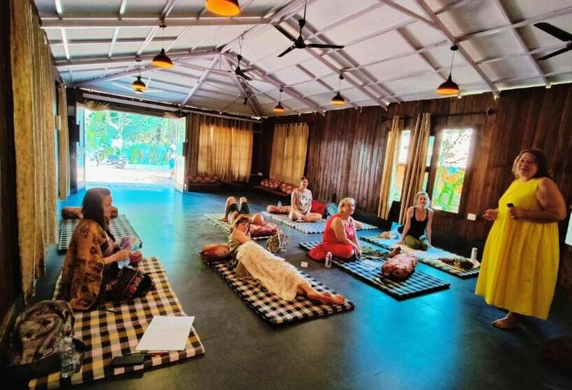 استراحتگاه Tattvam On The Beach   Retreat And Spa