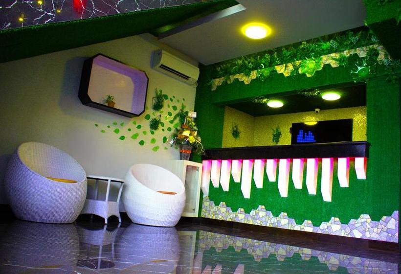 هتل Sevensix  Balikpapan