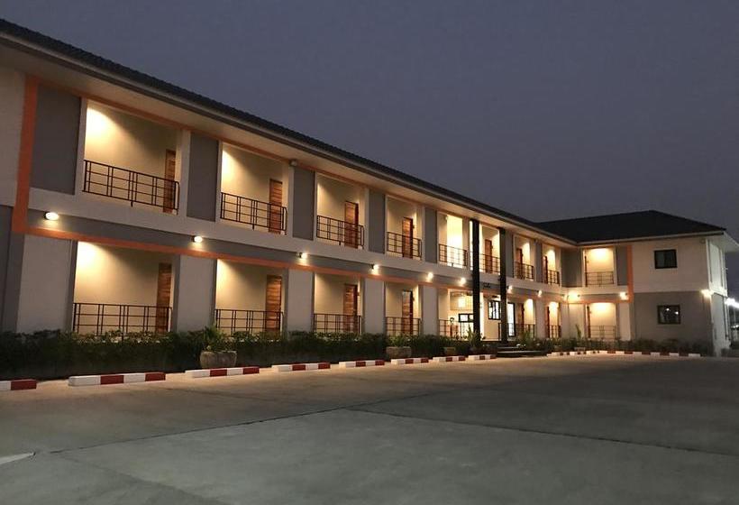 هاستل Tan Bann Mansion Surin