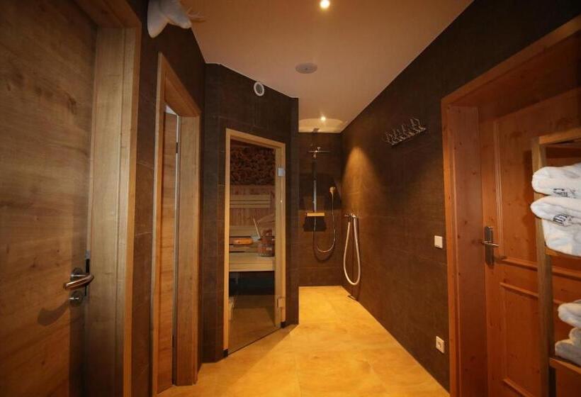 Albhotel Malakoff   House Of Nature