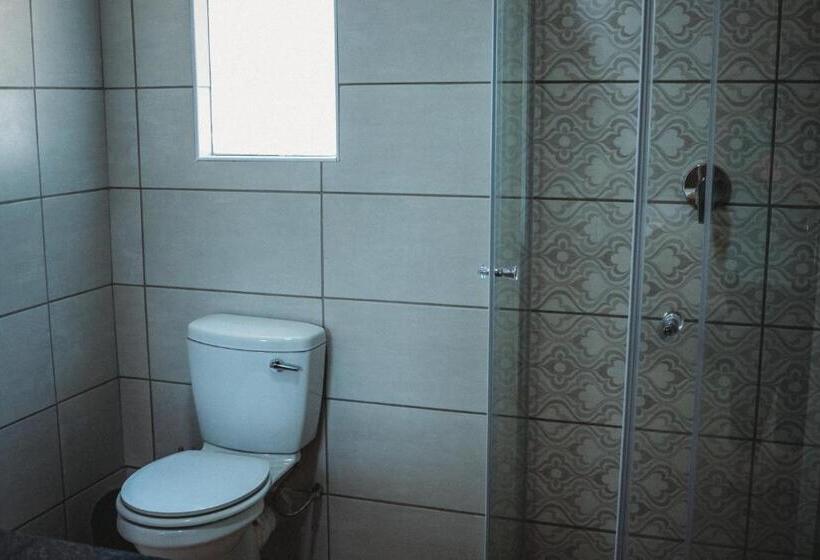 مبيت وإفطار Casa Leitao Lodge