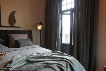 تختخواب و صبحانه Het Spoorhuis Uithoorn
