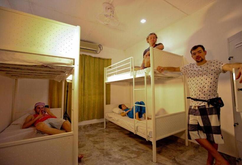 Hostel Katunayake At Colombo Airport Transit