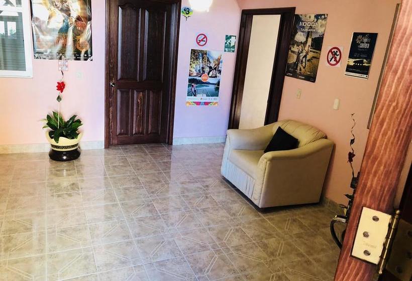 هتل Monarca Tlalpujahua