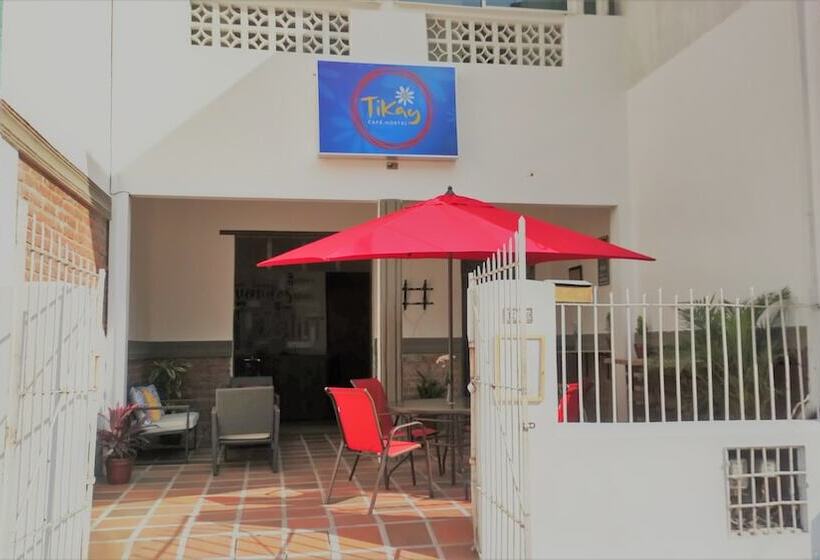 هتل Tikay Cafe Hostel