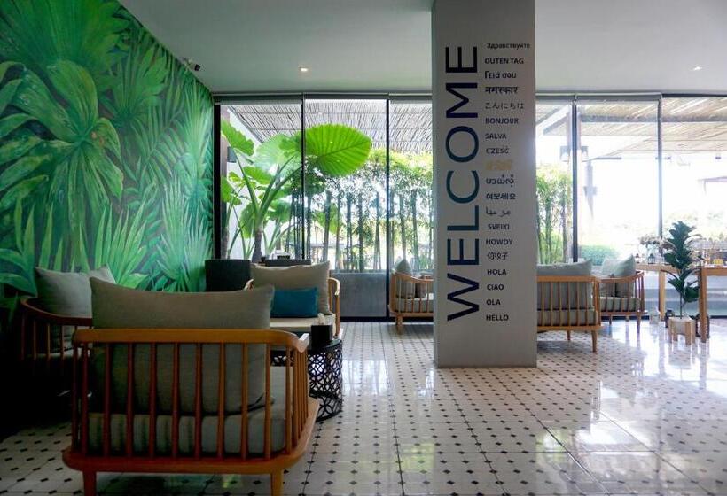 استراحتگاه The Lake Chalong Hotel Sha Plus