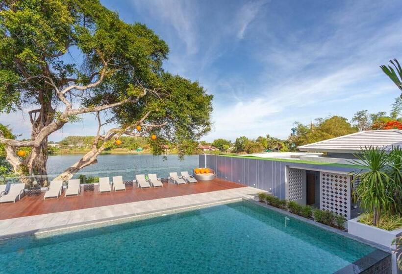 استراحتگاه The Lake Chalong Hotel Sha Plus