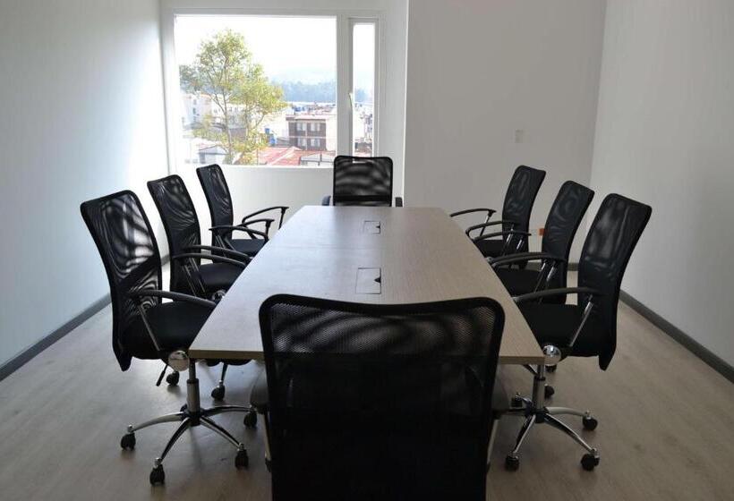 تختخواب و صبحانه Nivari Duitama