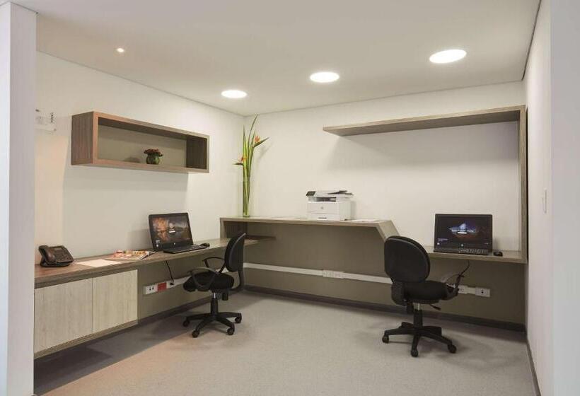 تختخواب و صبحانه Nivari Duitama