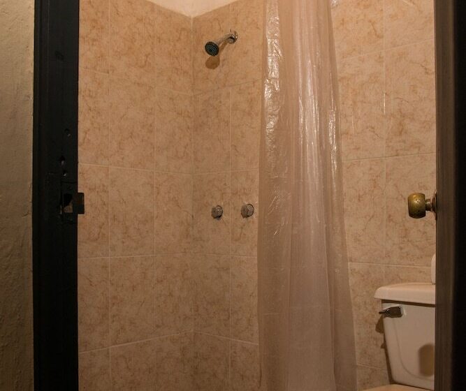Deja Hostel Suites