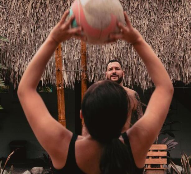 El Zoo Hostel, Bar & Pool