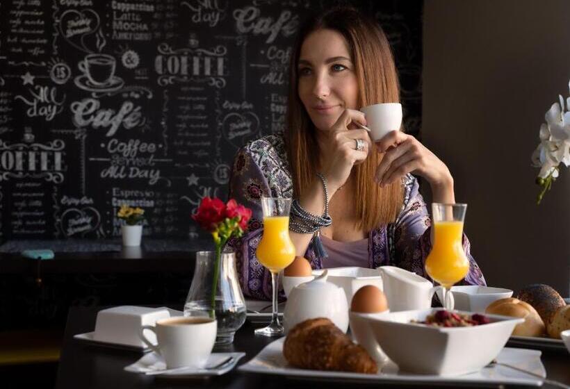 Fotos del hotel Shato Gesson:  3