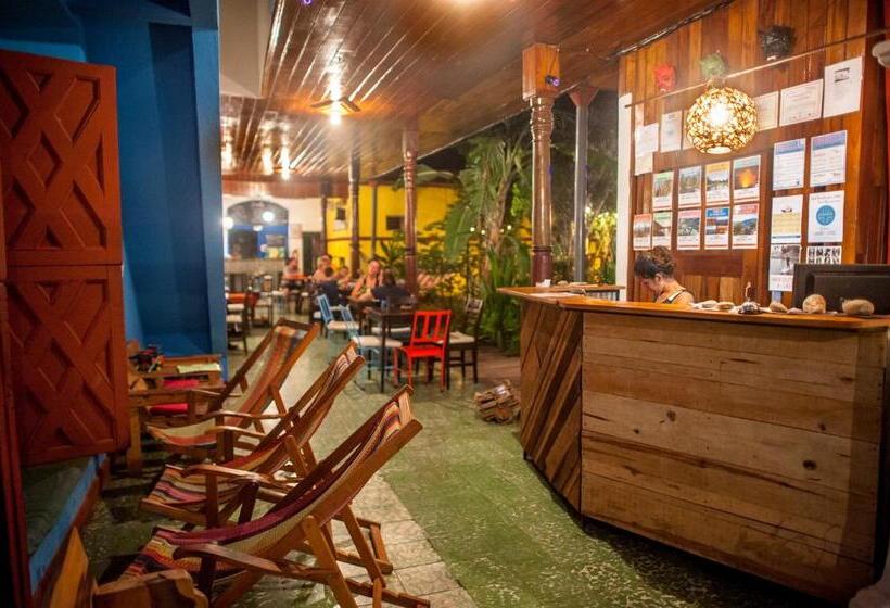 Hostel De Boca En Boca