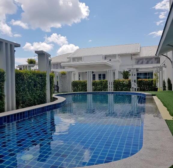 هتل Chada@nakhon
