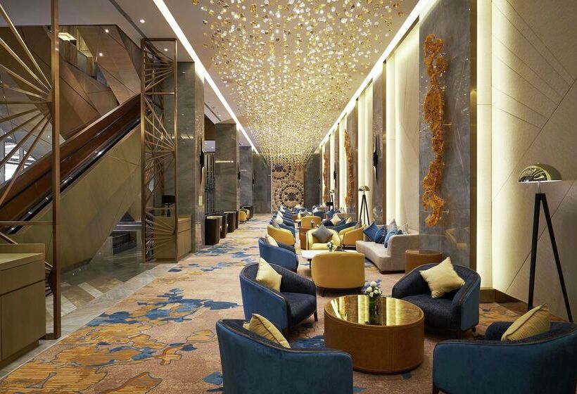 هتل Hilton Manila