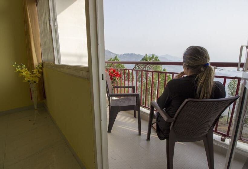 בית מלון כפרי Himalayan View
