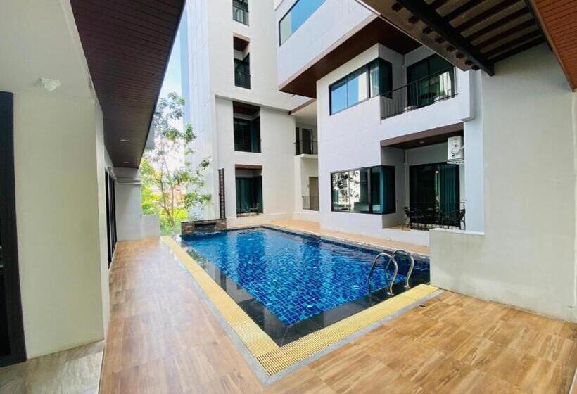 هتل Luxsna Residence