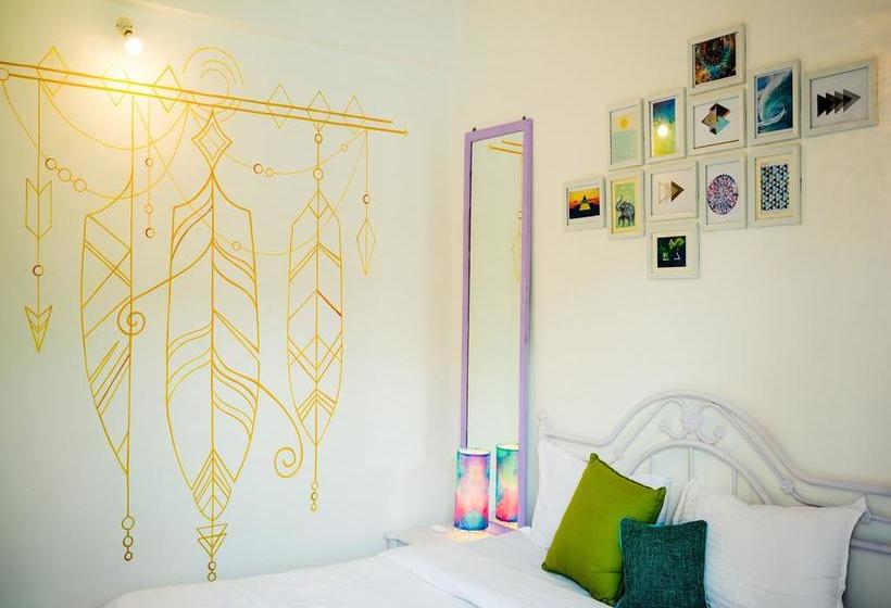 هتل Oyo 9788 Home 1 Bhk Near Lpk Waterfront