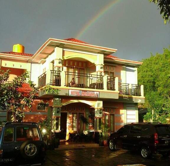 هتل Edelweis 2 Bajawa