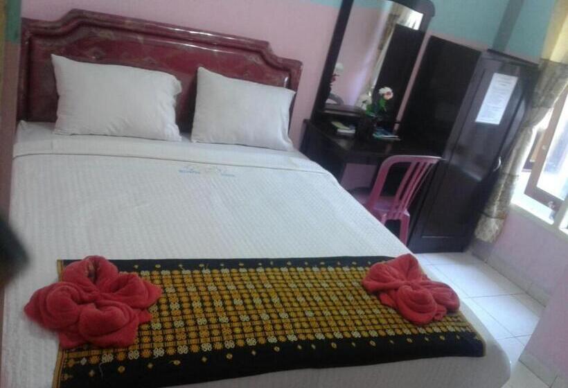 هتل Edelweis 2 Bajawa