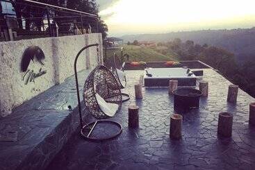 هتل Montana Guesthouse