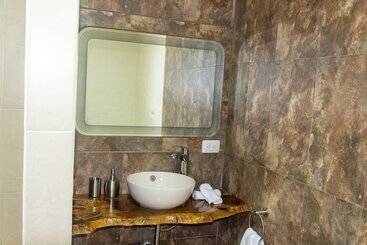 هتل Montana Guesthouse