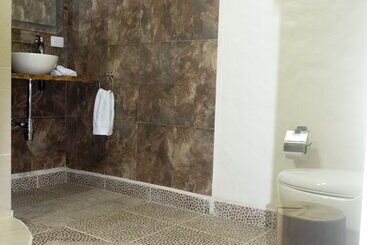 هتل Montana Guesthouse