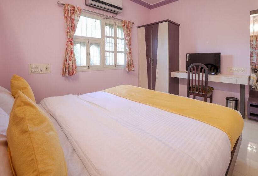 هتل Oyo 10031 Wind Chimes Boutique Guest House