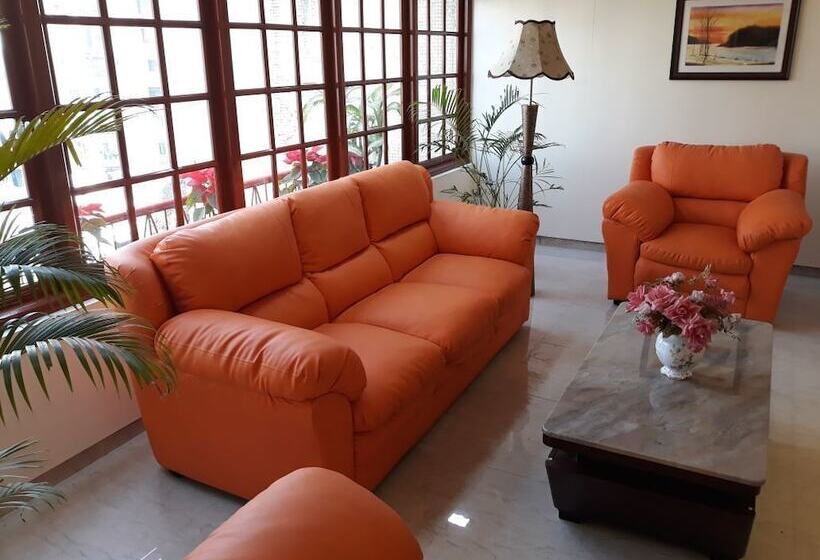 هتل Setrac Orange