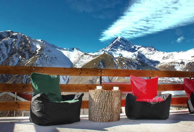 هتل Sunshine Kazbegi