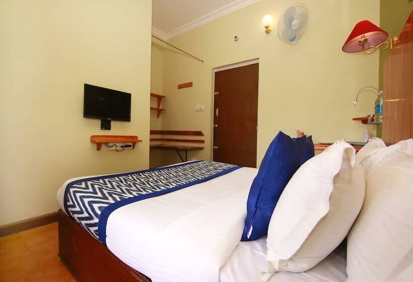 Fotos del hotel Oyo 10336 Hotel Sn Annex:  15