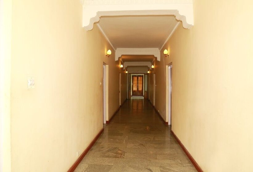 Fotos del hotel Oyo 10336 Hotel Sn Annex:  20