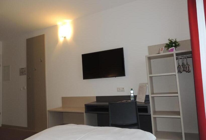 ベッドアンドブレックファースト Avia Motel Bisamberg