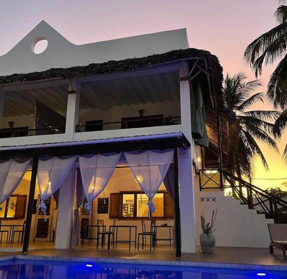 مبيت وإفطار Villa Huruma