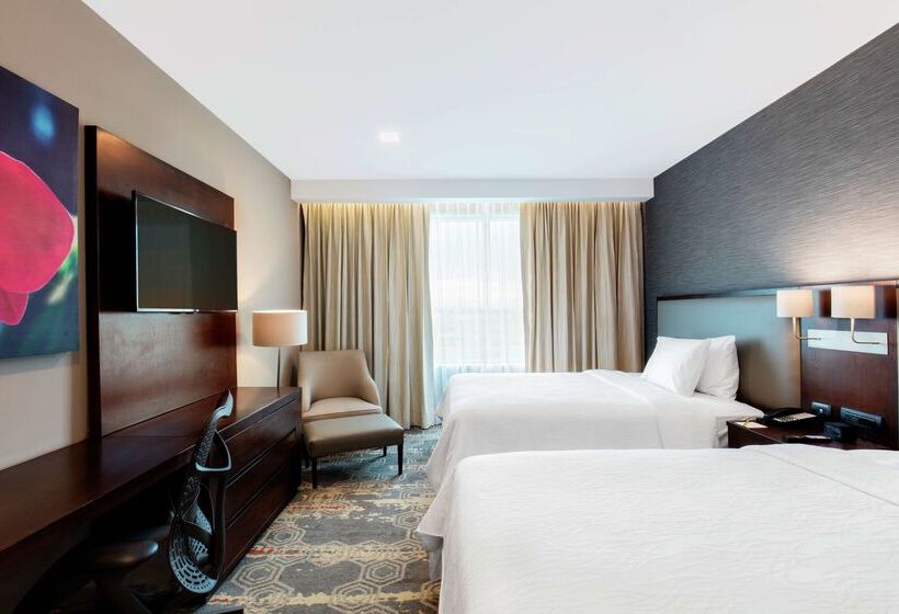 هتل Hilton Garden Inn Salamanca
