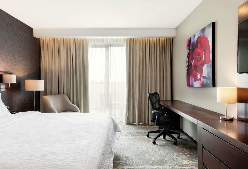 هتل Hilton Garden Inn Salamanca