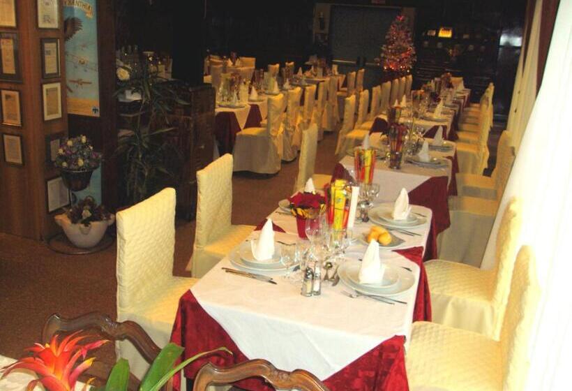 호텔 Ristorante Vittoria