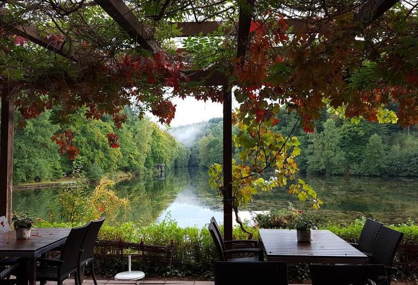 ホテル Seminar & Gästehaus Burghof Stauf