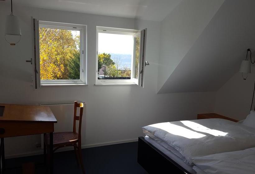 ホテル Seminar & Gästehaus Burghof Stauf