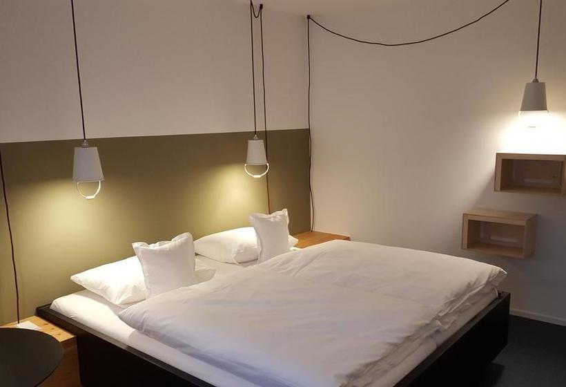 ホテル Seminar & Gästehaus Burghof Stauf