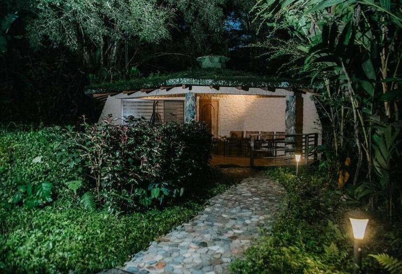 Arahuana Jungle Resort & Spa