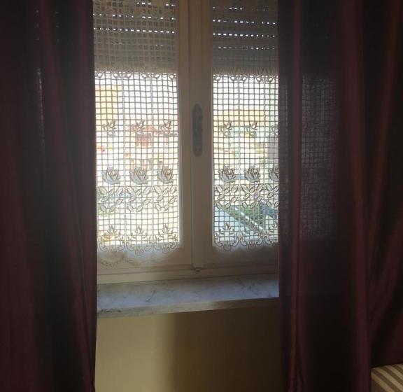 B & B La Guesthouse