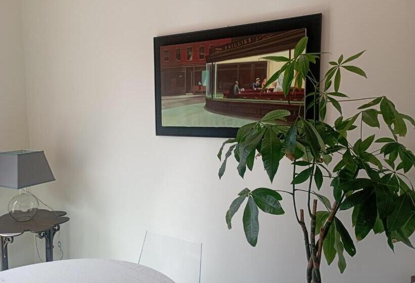 تختخواب و صبحانه Le Petit Relais